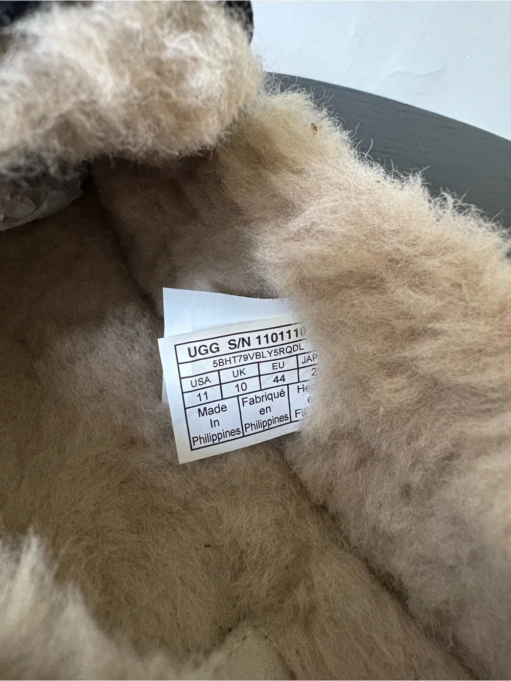 UGG soft navy